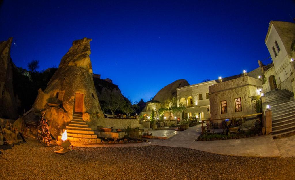 Queen'S Cave Cappadocia Ortahisar Bagian luar foto